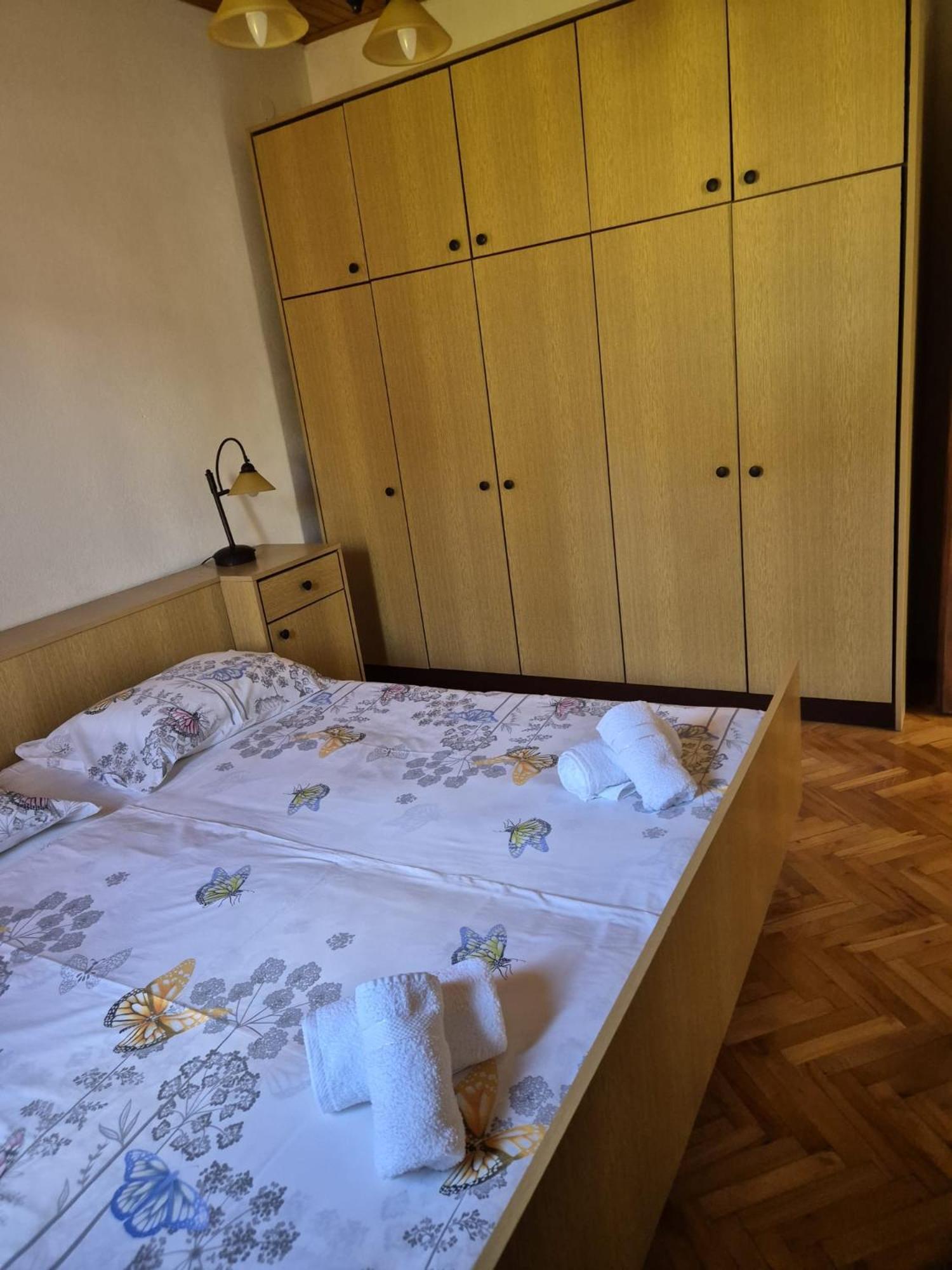 Apartmani Ino Skrip Exterior photo