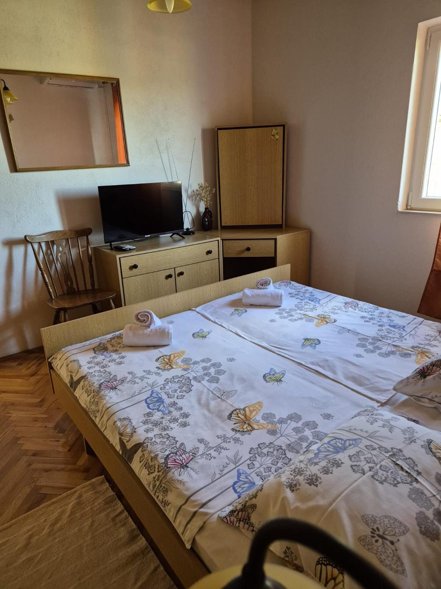 Apartmani Ino Skrip Exterior photo